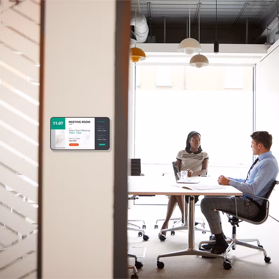 Ponto de entrada do Signage Knx RJ45 RS483 de Digitas da sala de reunião pre